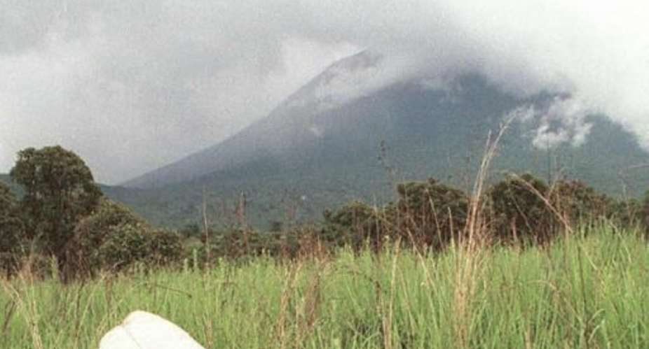 File photo shows Mount Nyamulagira in the Democratic Republic of Congo on December 2, 1996.  By Abdelhak Senna AFPFile