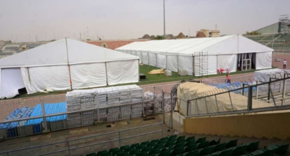 Kano authorities raced to build an isolation centre at a sports stadium as coronavirus spread. The facility was built with donations from Kano-born tycoon and philanthropist Aliko Dangote.  By AMINU ABUBAKAR AFP