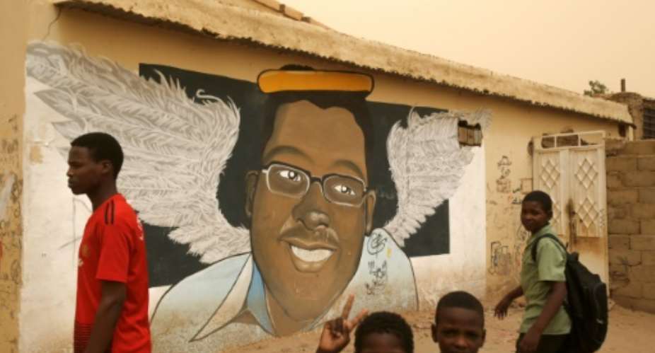 Mural portraits of slain demonstrators that became one of the symbols of the popular uprising that toppled veteran Sudanese president Omar al-Bashir, are now under threat as the military attempts to whitewash its memory, the protest movement says.  By ASHRAF SHAZLY AFPFile