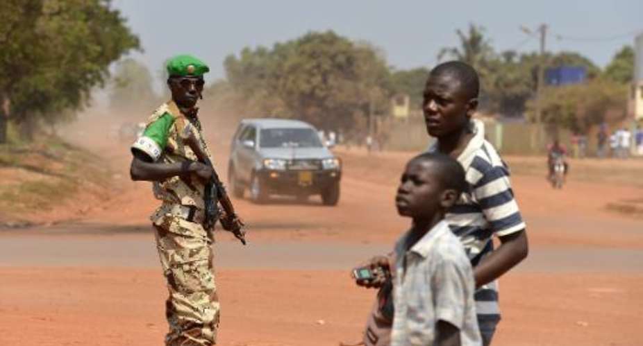 Rwanda to send 800 troops to Central Africa Republic