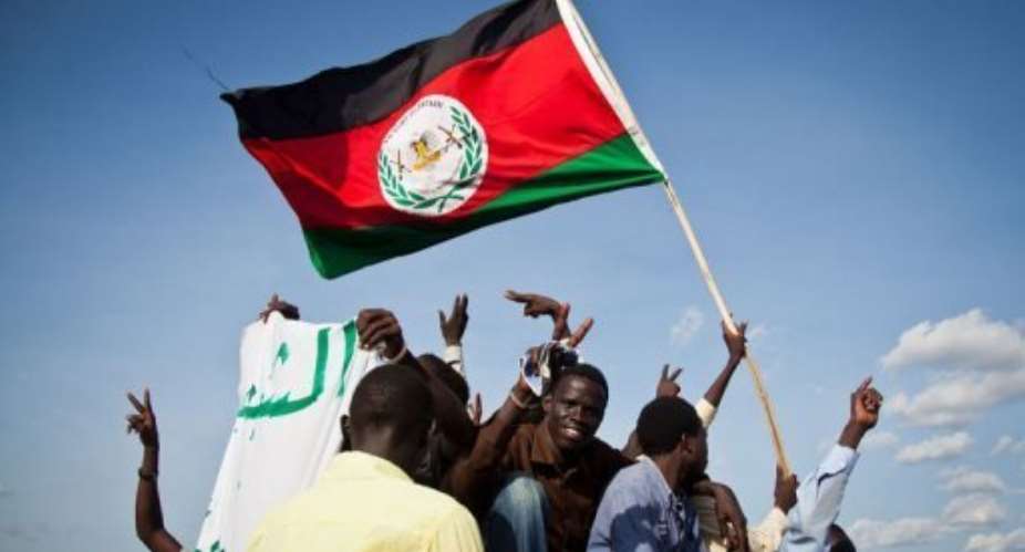 Protesters demand the withdrawal of Sudanese Armed Forces forces from Heglig.  By Adriane Ohanesian AFP