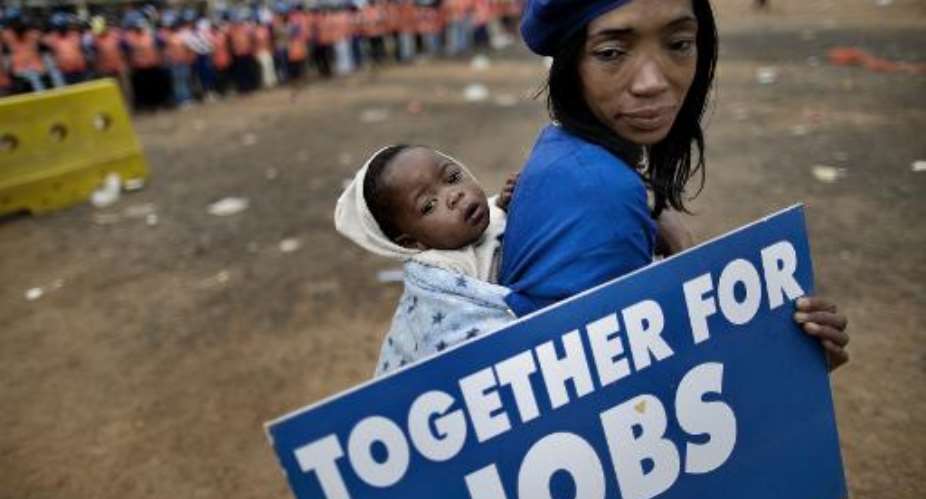 A supporter of the Democratic Alliance at a rally in Johannesburg on April 23, 2014.  By Marco Longari AFP