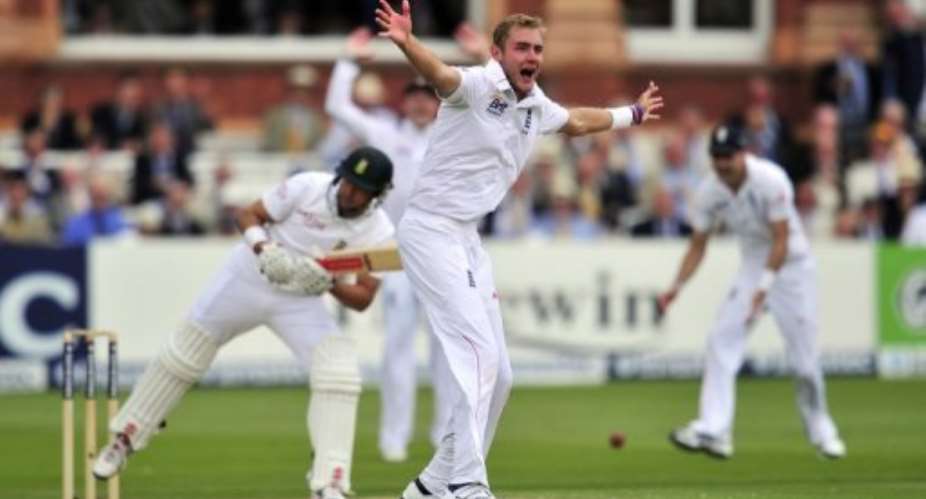 England's Stuart Broad R appeals unsuccessfully for the wicket of South Africa's Jacques Rudolph.  By Glyn Kirk AFP
