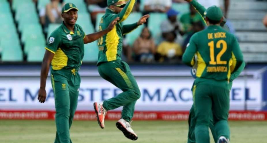 'Almost perfect' South Africa rout Sri Lanka