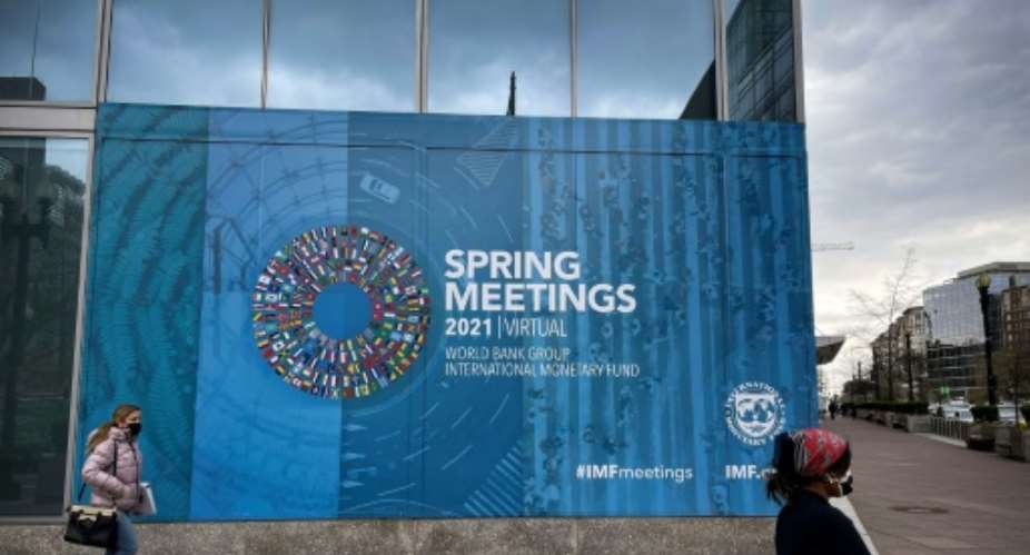 The IMF favors establishing a global minimum corporate tax, as well as raising taxes on the wealthy to fund pandemic programs.  By Daniel SLIM AFP