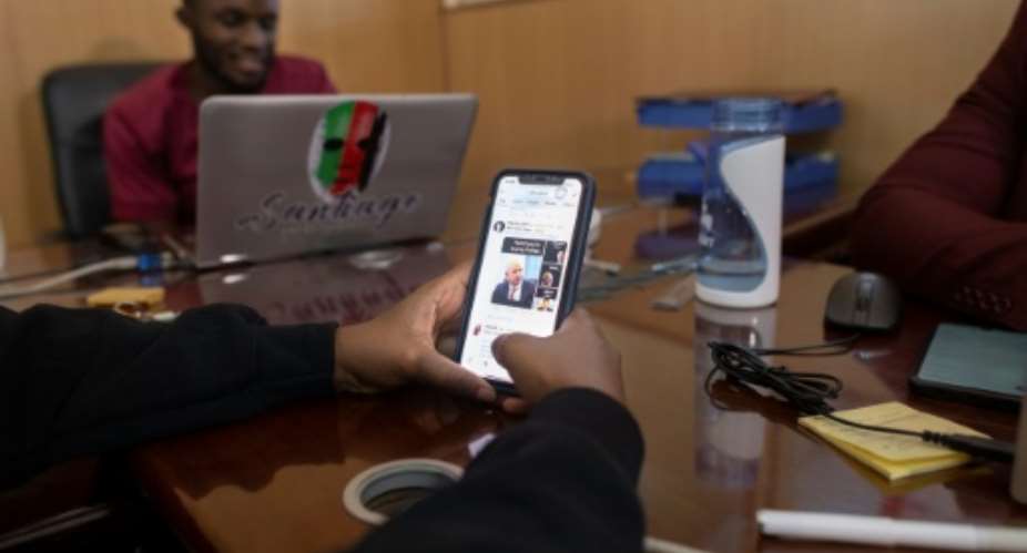 The rising dominance of platforms like Twitter and Facebook has opened up a new front in Kenyan politics, with candidates desperate to draw the attention of the country's 12 million social media users.  By Tony KARUMBA AFP
