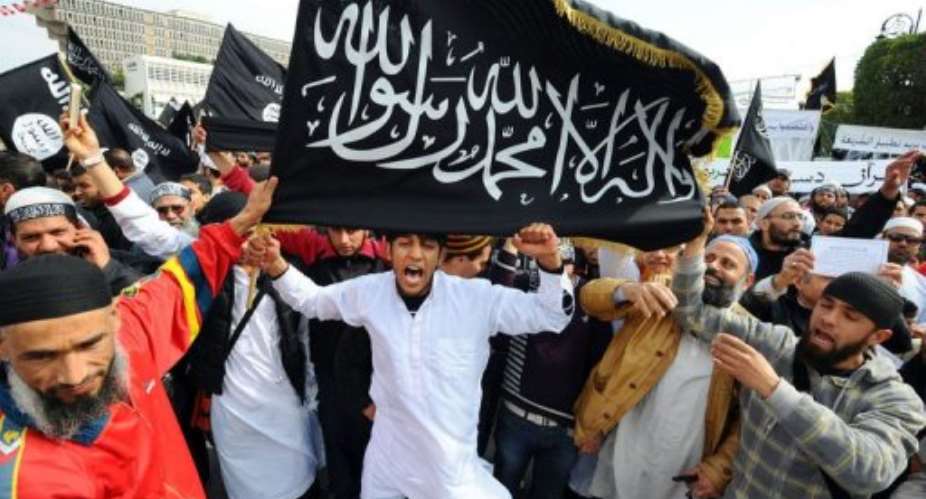 Tunisias moderate Islamist leaders are under pressure to adopt sharia law in the new constitution.  By Fethi Belaid (AFP)