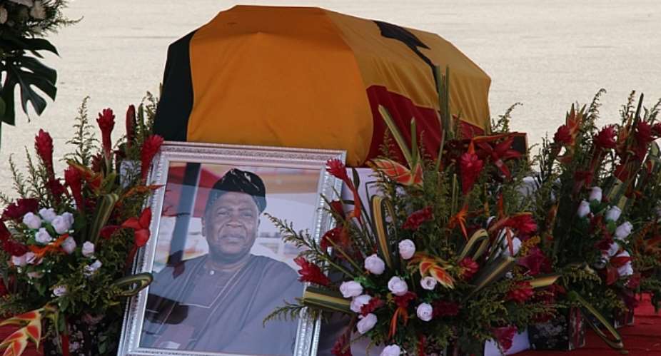 Alhaji Aliu Mahama laid to rest in his private residence