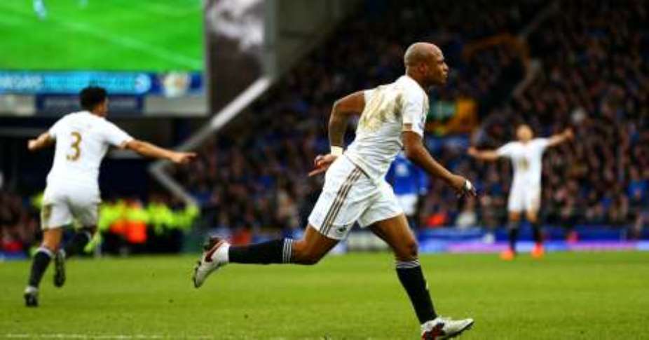 Francesco Guidolin: 'Important' Andre Ayew is not leaving Swansea City