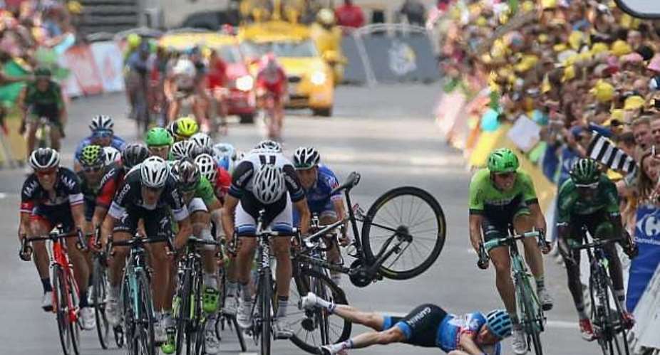 Orica-GreenEDGE rider Simon Gerrans denies fault for Andrew Talansky tumble at Tour de France