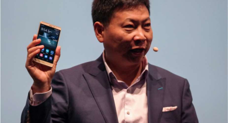 Huawei Unveils Mate S Smartphone