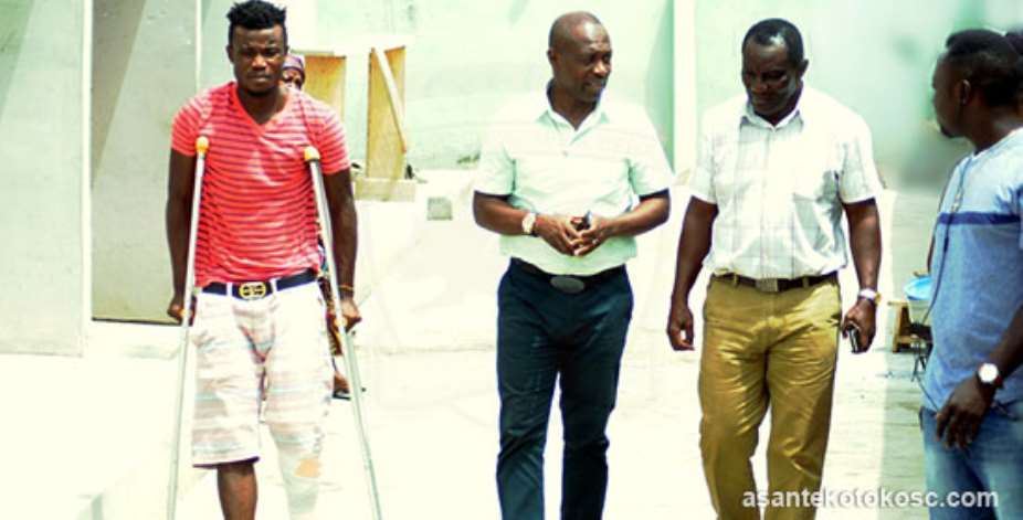 Asante Kotoko donate GH 200 to injured teammate Jackson Owusu