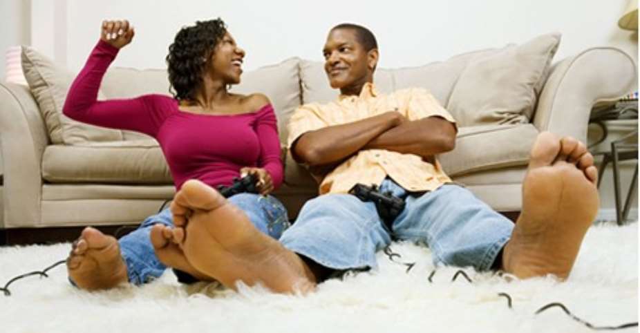 8 red flags of women that scare guys
