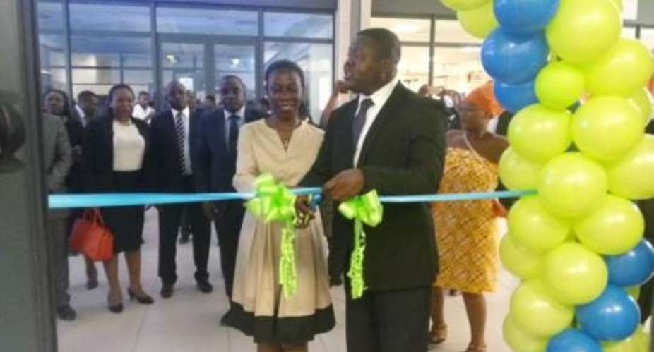 StanChart Ghana opens digital branch at Achimota