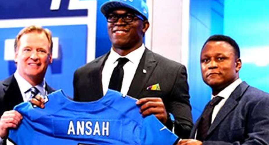Ezekiel Ziggy Ansah (in the middle)