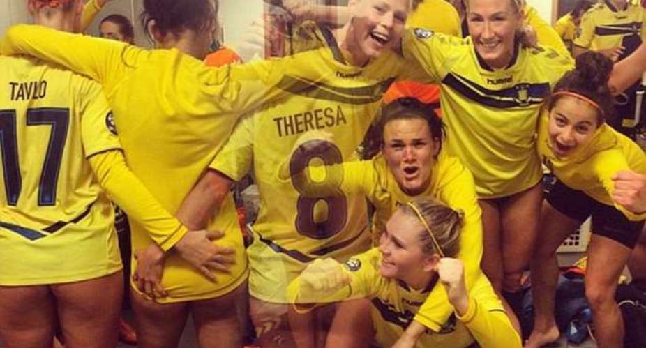 Arse party time: Brondby ladies reprimanded after celebrating with cheeky photo