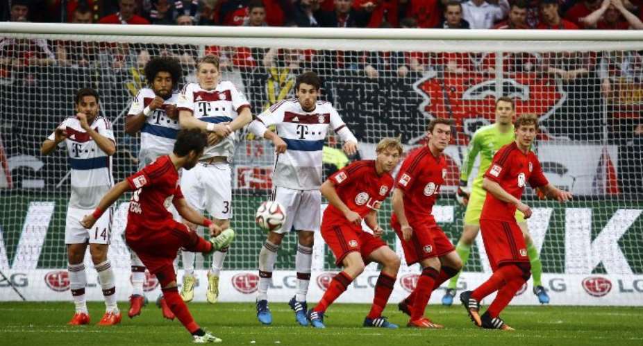 Slick Bayer Leverkusen see off depleted Bayern Munich