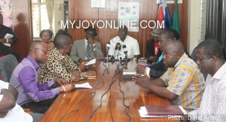 The teachers addressing the media in Accra today