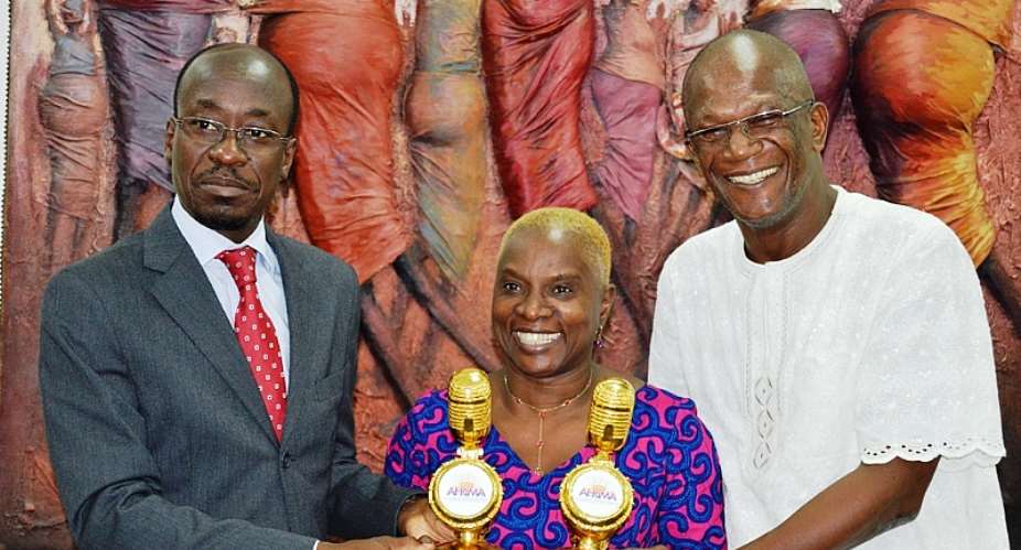 Angelique Kidjo Receives AFRIMA Trophies