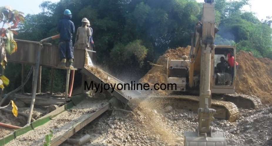Small Scale Miners complain of delays in obtaining licenses