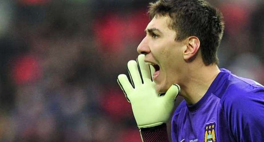 Sunderland's Costel Pantilimon keen to put pressure on Vito Mannone