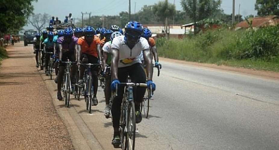 Cycling delegation in Burkina Faso for ECOWAS Tour meeting