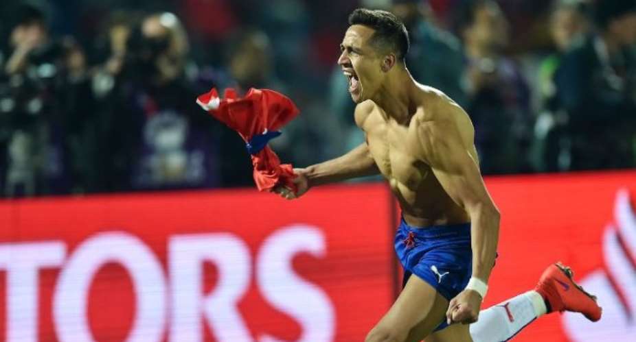 PHOTOS: Chile outshoot Argentina to win first Copa America