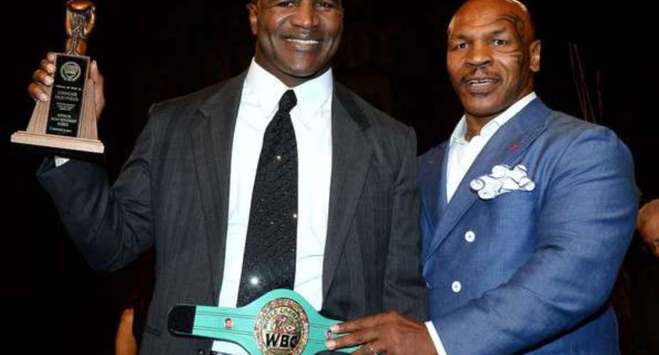 Tyson inducts Holyfield into Nevada Boxing Hall of Fame