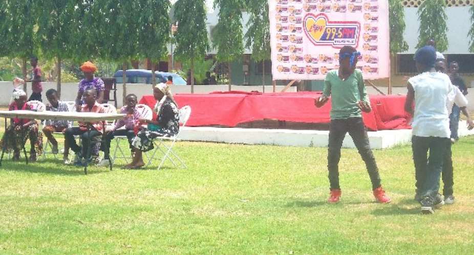 Parents and teachers 'invade' Luv FM Kiddies Festival