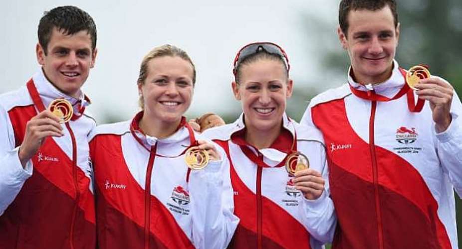 England complete triathlon clean sweep at Commonwealth Games