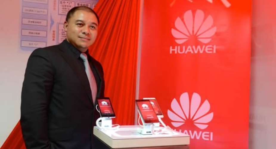 Huawei unveils P8 phone