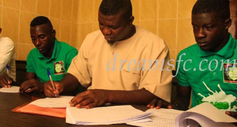 Dreams FC snap up teenage duo from Dawu