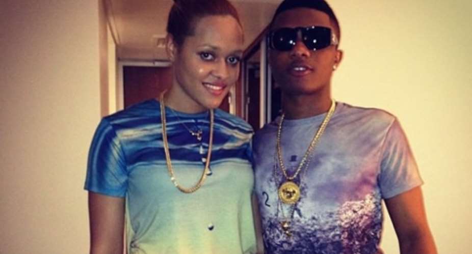 Photos: Wizkid and his girlfriend spotted together after breakup rumours