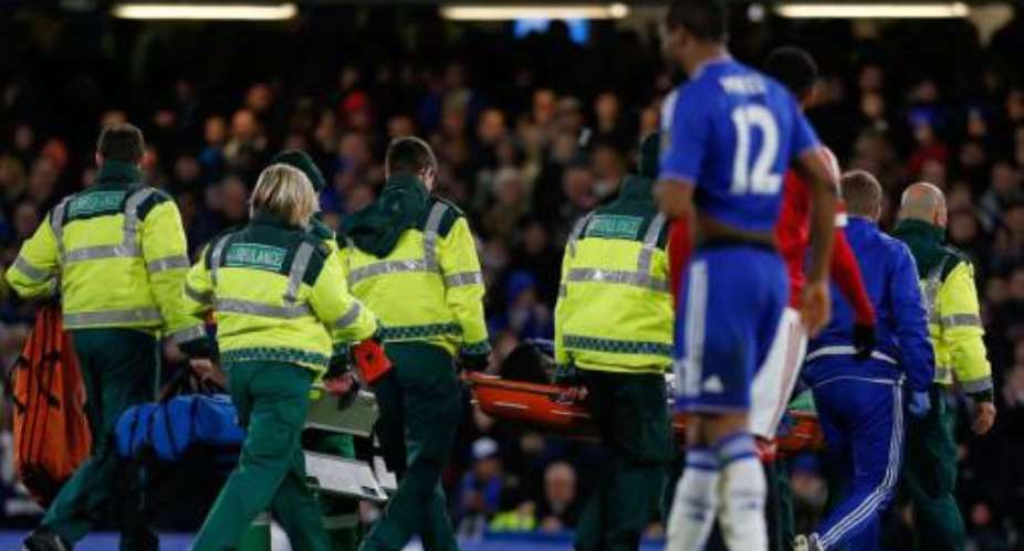 Chelsea defender Kurt Zouma to miss SIX MONTHS after ACL injury confirmed
