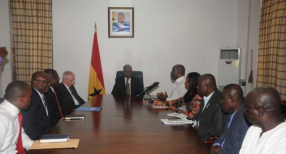 Veep Briefs AU Commission Chair On Ghana Leading Ebola Response