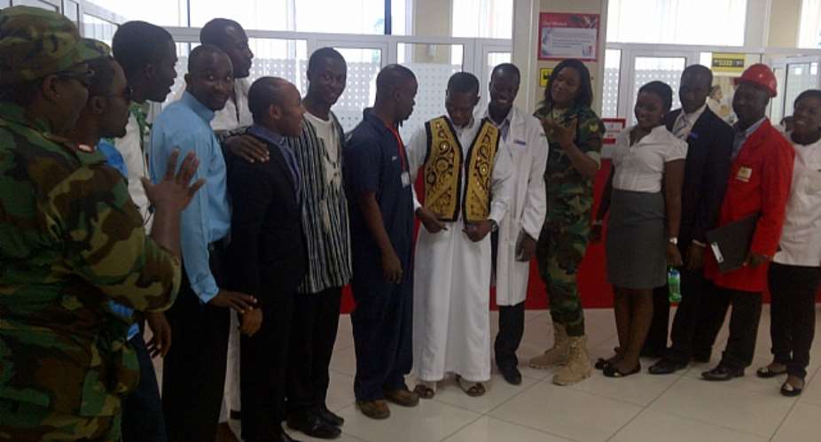 FCP HOLDS CORPORATE CROSS DRESSING DAY