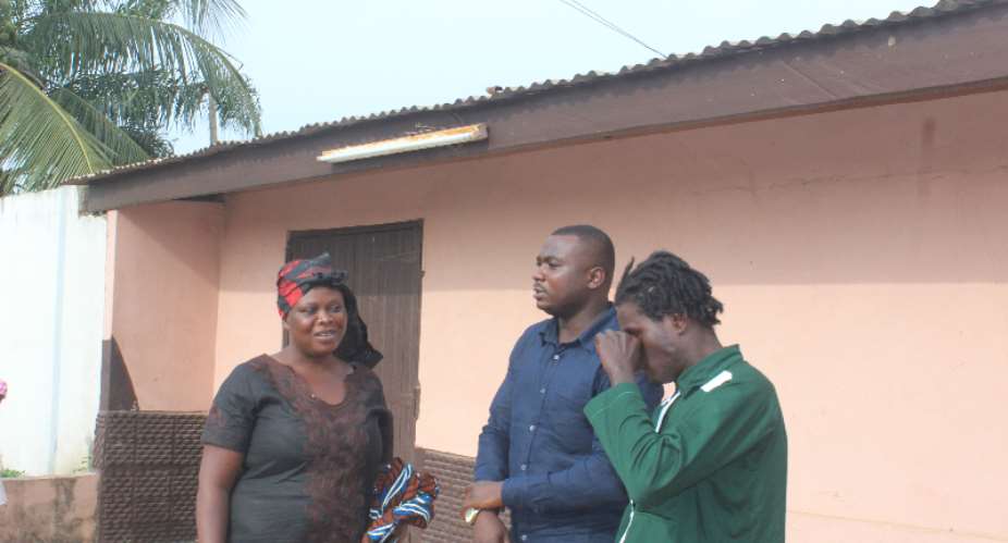 Masaany Pays Visit To Stonebwoy's family