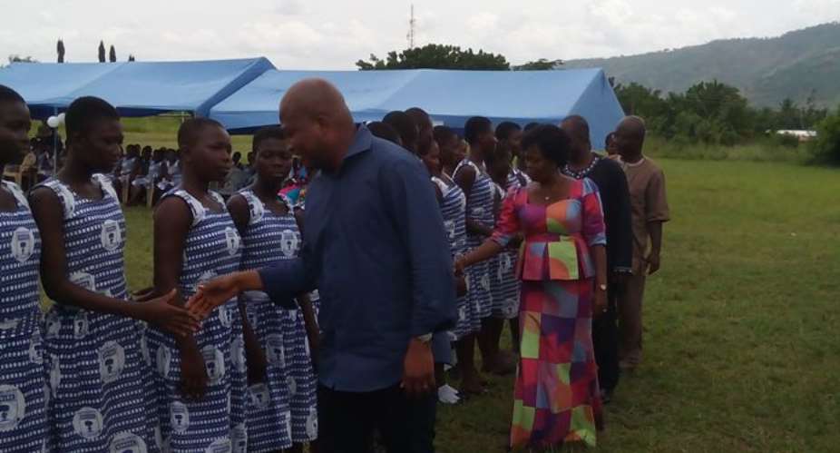 Students in North Tongu receive SEIP scholarships