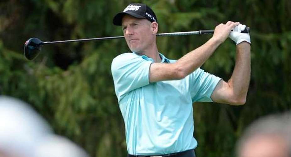Jim Furyk surges into a share of the lead at Canadian Open