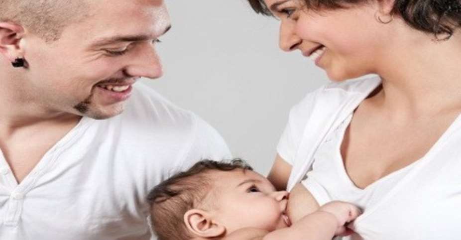How can Dad support the breastfeeding mom?