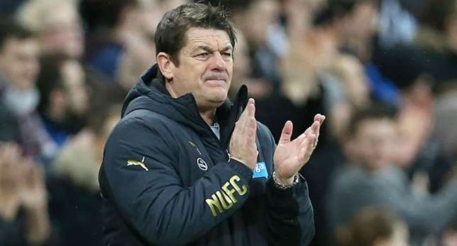 Stopgap coach: John Carver demands strong finish to season for Newcastle United