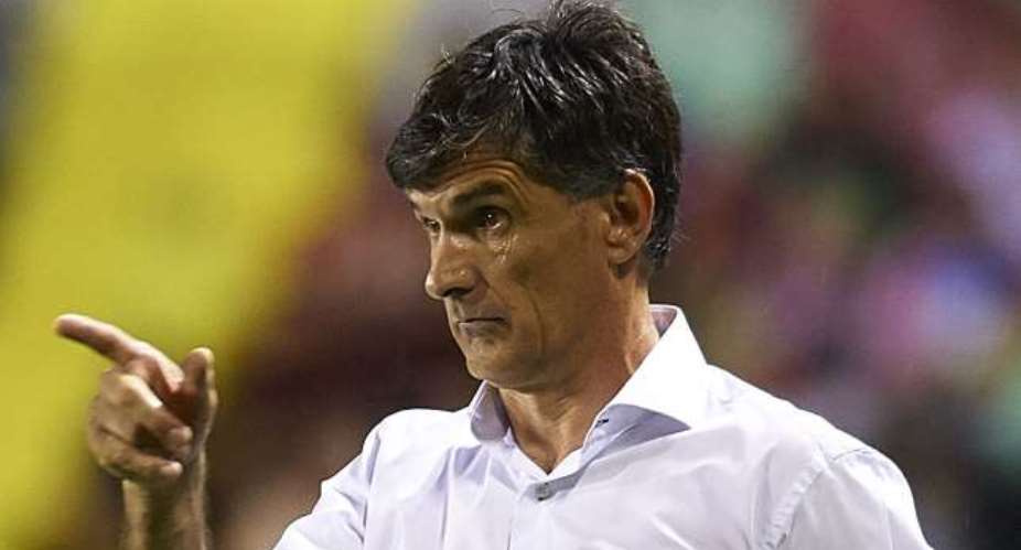 Levante sack Jose Luis Mendilibar