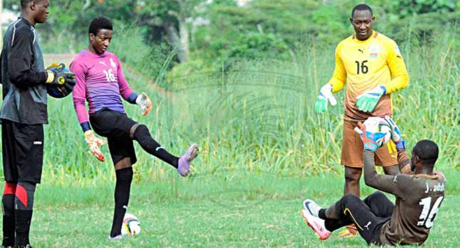Hearts goalie Soulama calls for support for under fire Mutawakilu