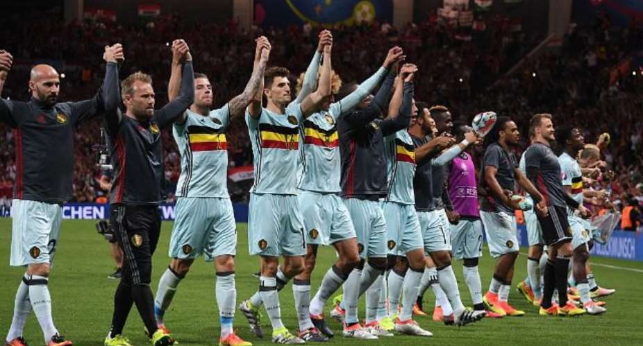 Belgium overwhelm Hungary to progress to quarter-finals