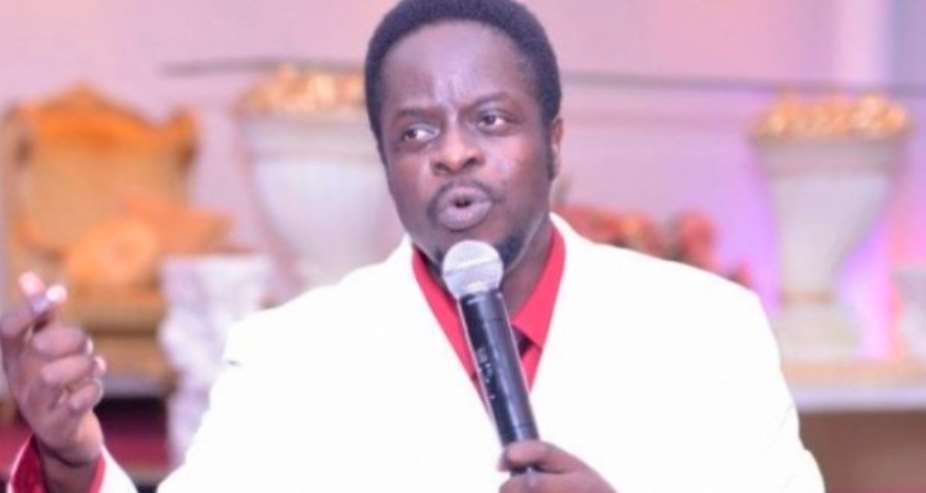 There Is Something Wrong With Ofori Amponsah - Lord Kenya