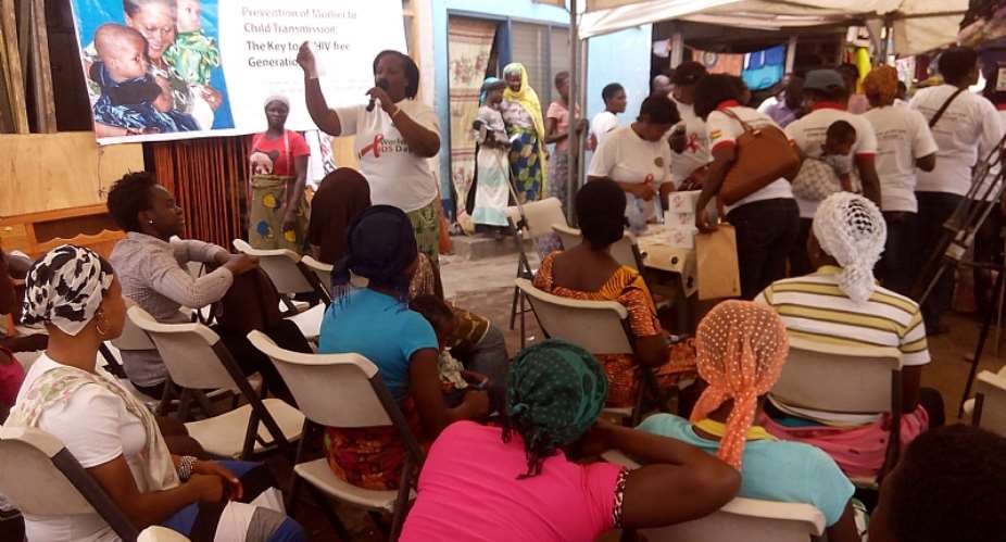 Market Women, Kayayei Storm Global Female Condom Day