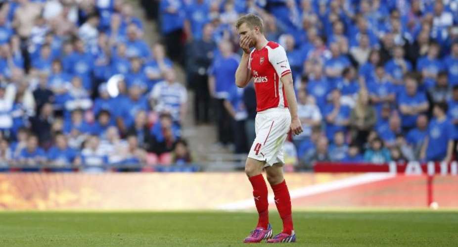 Joy Sports EPL team news as Mertesacker set to sit out and more