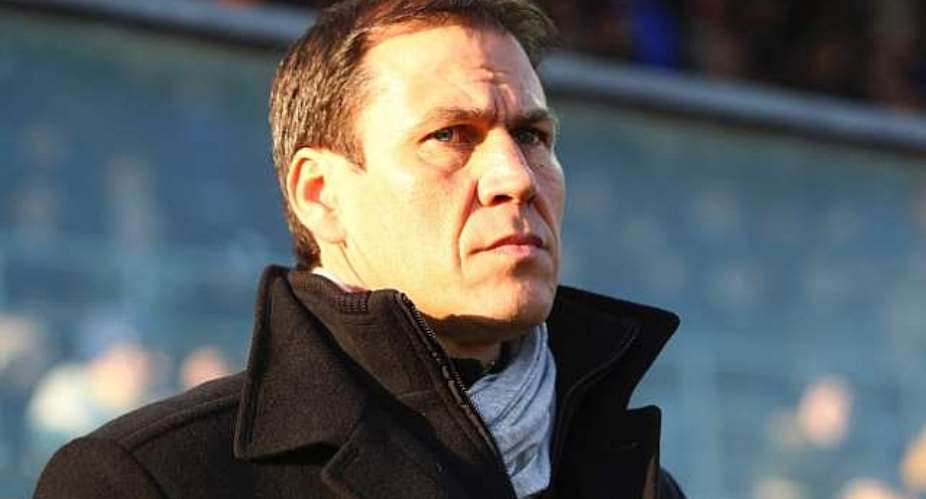 Roma need another defender, says coach Rudi Garcia