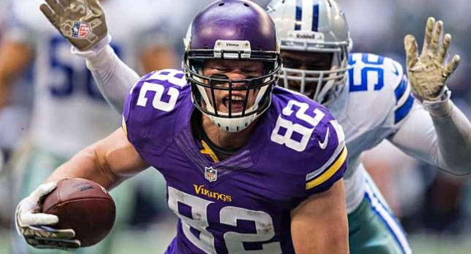 Minnesota Vikings sign tight end Kyle Rudolpoh to contract extension