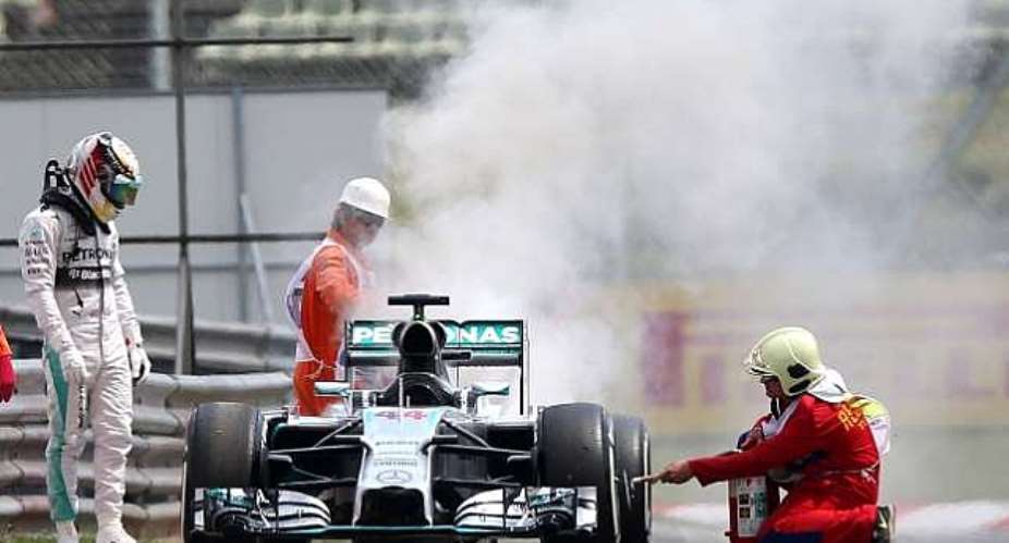Lewis Hamilton: Mercedes need to do better